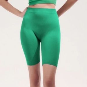 Zara Ribbed Green Biker Shorts NWT